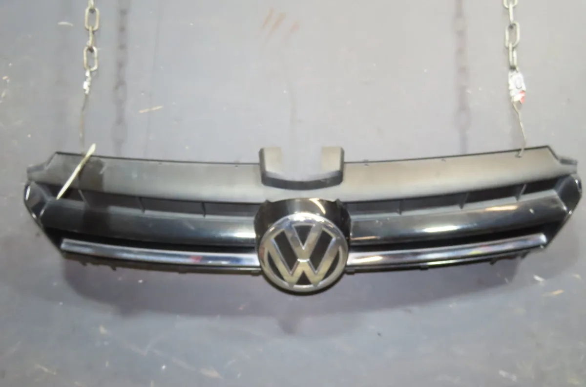 Calandre Volkswagen GOLF VII Variant (BA5, BV5) 1.4 tsi (2014-2020) occasion