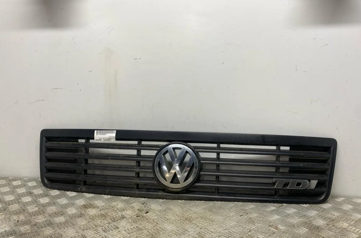 Calandre VOLKSWAGEN LT 2 occasion