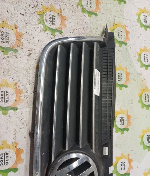 Calandre VOLKSWAGEN PASSAT 4 PHASE 2 BREAK occasion — photo 3