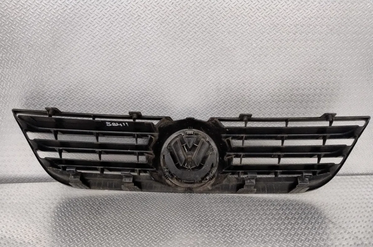 Calandre VOLKSWAGEN POLO 4  POLO 4 PHASE 2 occasion — photo 2