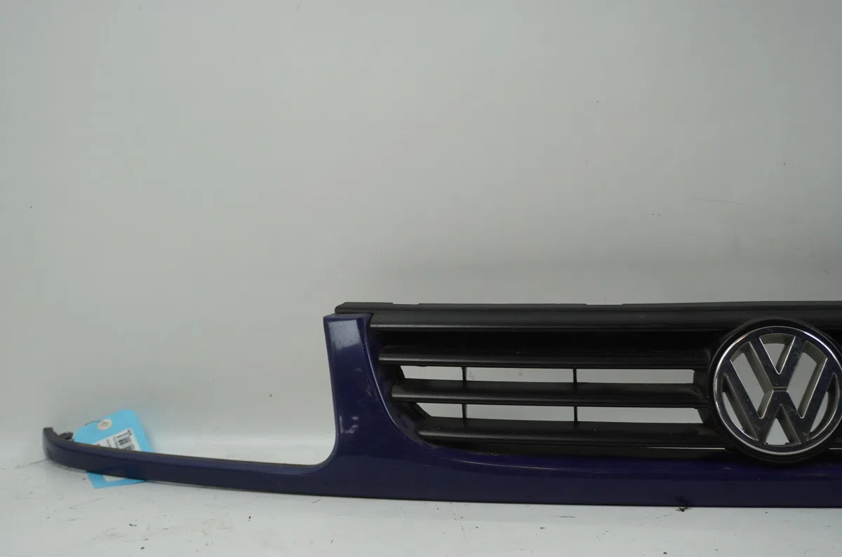Calandre Volkswagen POLO (6N2) 1.4 (1999-2001) 5 portes occasion — photo 3