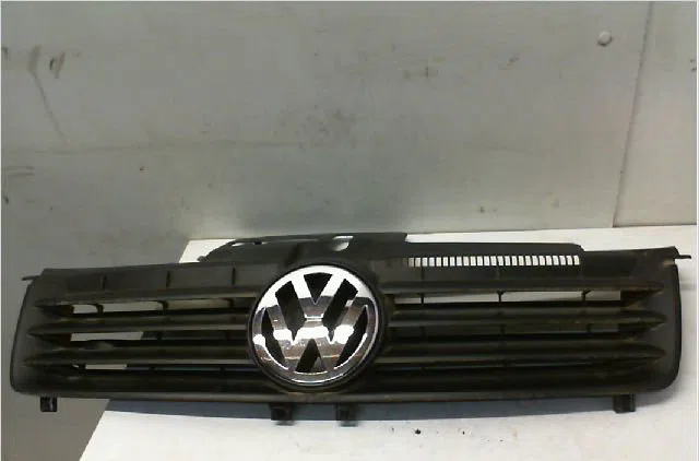 Calandre VOLKSWAGEN POLO IV Phase 1 01-2002--05-2005 1.4 TDI 75ch occasion