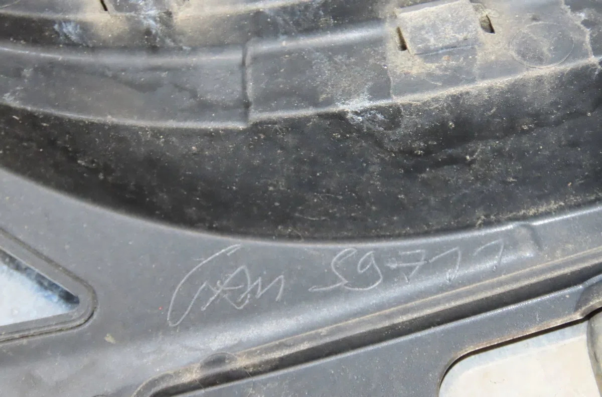 Calandre Volkswagen TOURAN (1T1, 1T2) 1.9 tdi (2003-2004) 5 portes occasion — photo 4