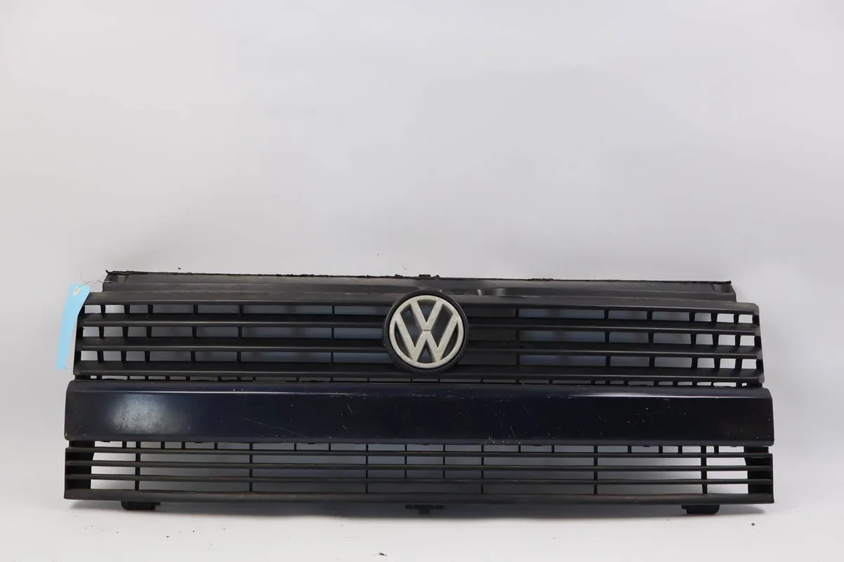 Calandre Volkswagen TRANSPORTER IV Camionnette (70A, 70H, 7DA, 7DH) 2.4 d (1990-1998) occasion