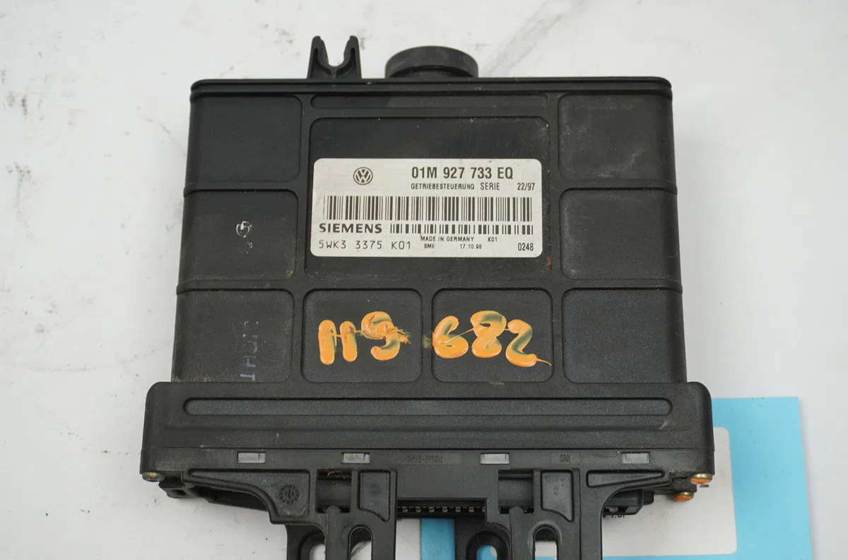 Calculateur boite auto Volkswagen GOLF IV (1J1) 1.6 (1997-2004) occasion — photo 2
