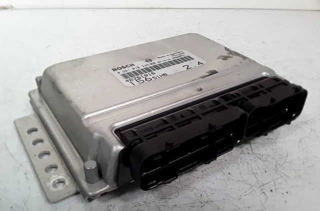 Calculateur moteur Alfa romeo 156 Sportwagon (932_) 2.4 jtd (932.b1b00) (2000-2006) occasion