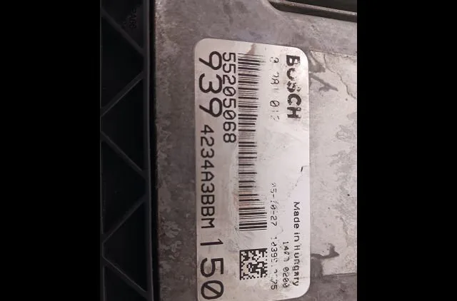 Calculateur moteur Alfa romeo 159 (939_) 1.9 jtdm 16v (939axc1b, 939axc12) (2005-2011) occasion