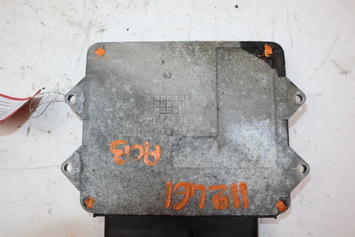 Calculateur moteur Alfa romeo MITO (955_) 1.3 multijet (955axh1b, 955axt1a) (2008-2010) 3 portes occasion — photo 2
