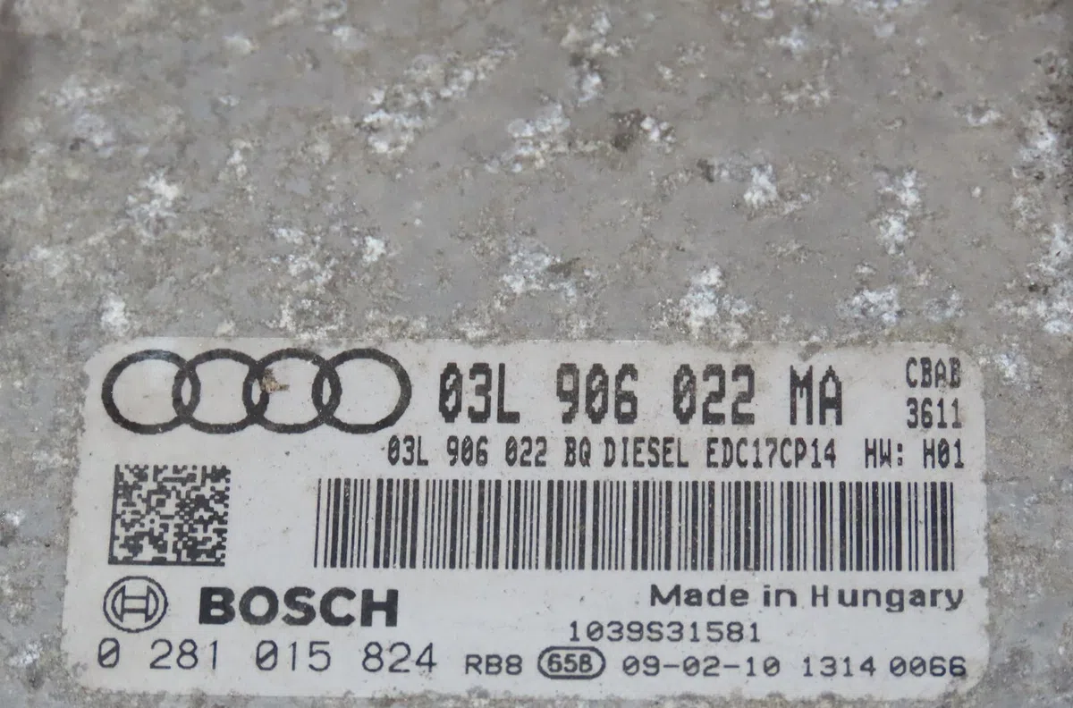 Calculateur moteur Audi A3 Décapotable (8P7) 2.0 tdi (2008-2013) occasion — photo 2