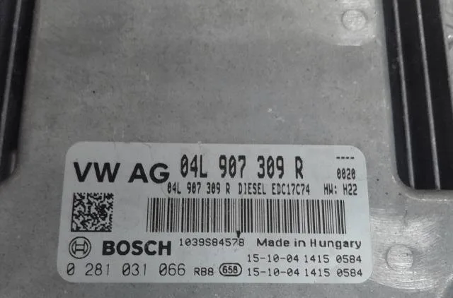 Calculateur moteur Audi A3 Sportback (8VA, 8VF) 1.6 tdi (2012) occasion