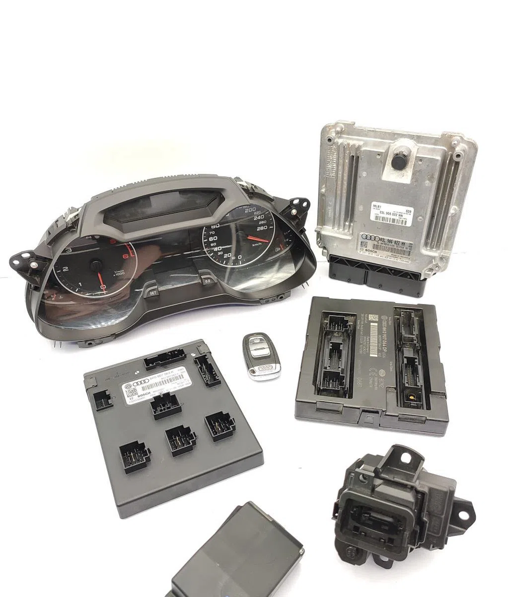 Calculateur moteur AUDI A4 3 AVANT PHASE 1 BREAK occasion — photo 2