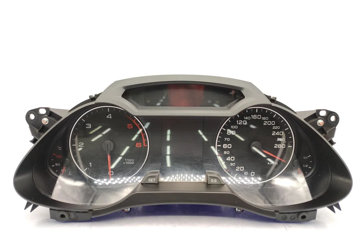 Calculateur moteur AUDI A4 3 AVANT PHASE 1 BREAK occasion — photo 3