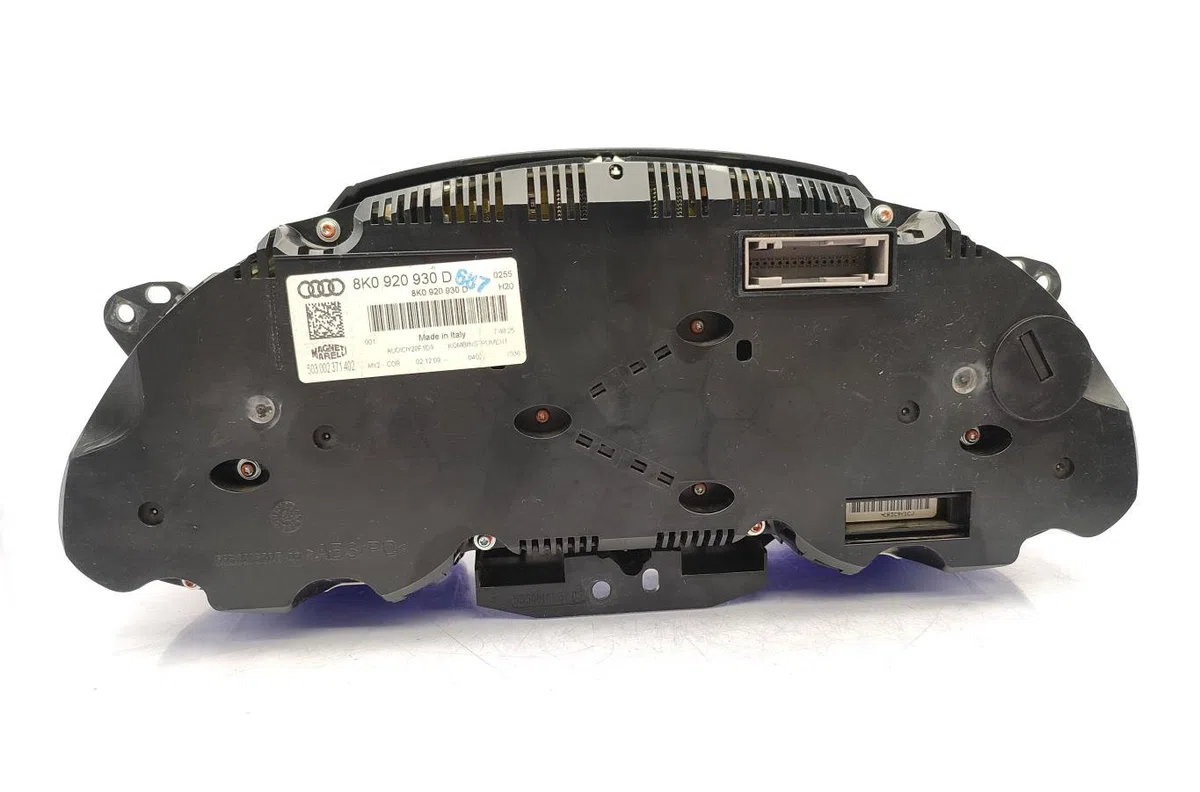 Calculateur moteur AUDI A4 3 AVANT PHASE 1 BREAK occasion — photo 4