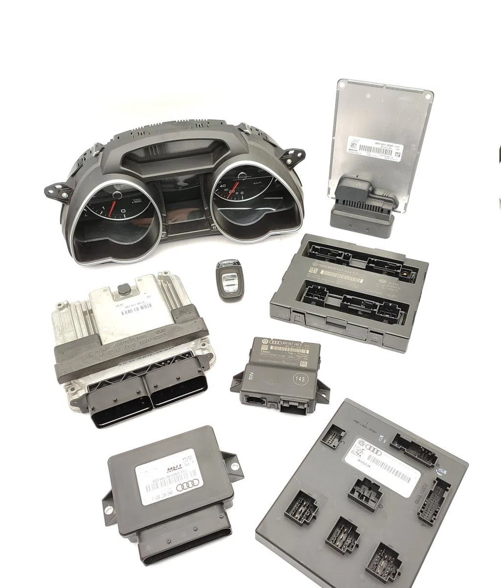 Calculateur moteur AUDI A5 1 COUPE PHASE 2 occasion — photo 2