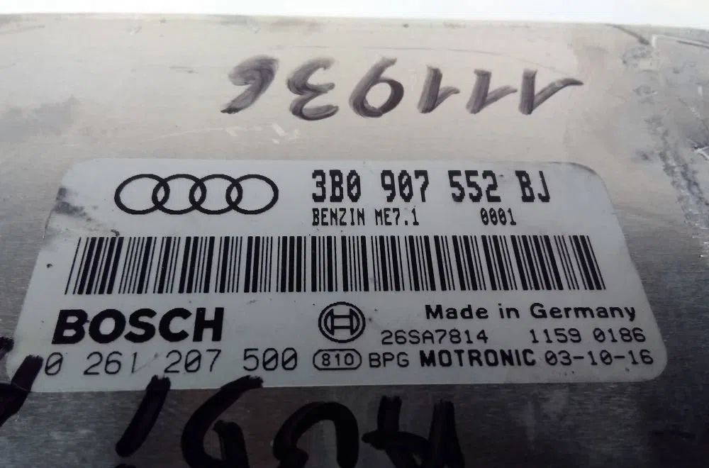 Calculateur moteur AUDI A6 II 2004 occasion — photo 2