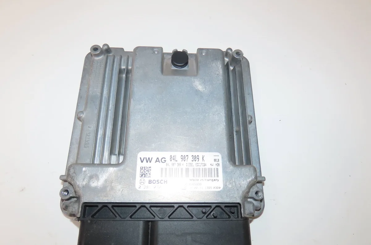 Calculateur moteur Audi Q3 (8UB, 8UG) 2.0 tdi quattro (2011-2018) occasion
