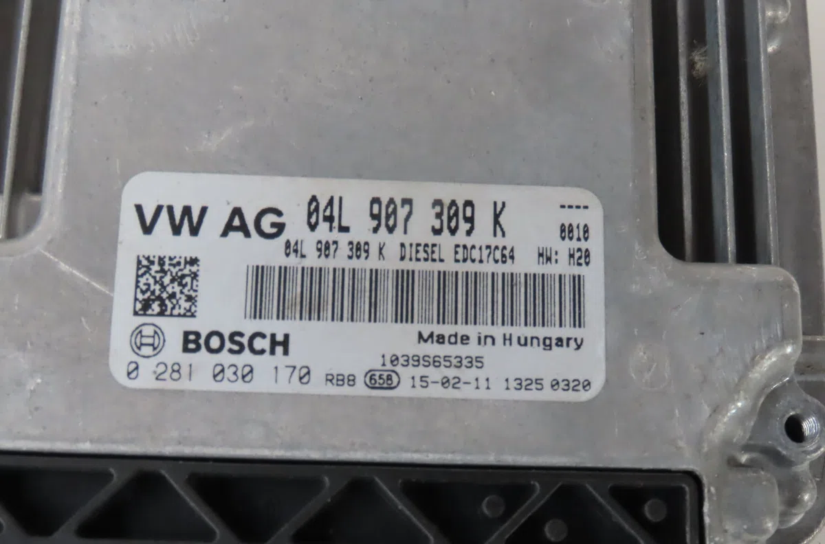 Calculateur moteur Audi Q3 (8UB, 8UG) 2.0 tdi quattro (2011-2018) occasion — photo 2