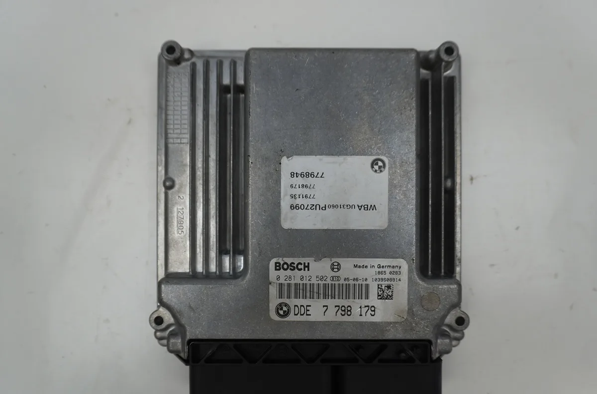 Calculateur moteur B.M.W. SERIE 1 I 2005 occasion
