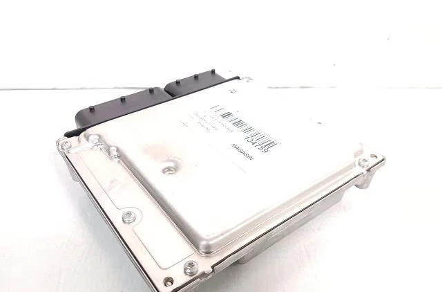 Calculateur moteur Bmw 1 (E87) 116 d (2009-2011) occasion — photo 2