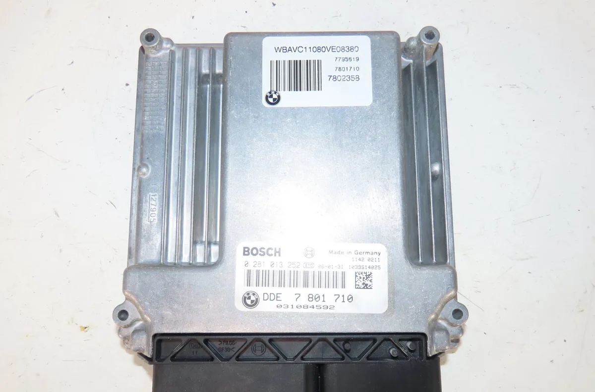 Calculateur moteur Bmw 3 (E90) 318 d (2007-2011) occasion