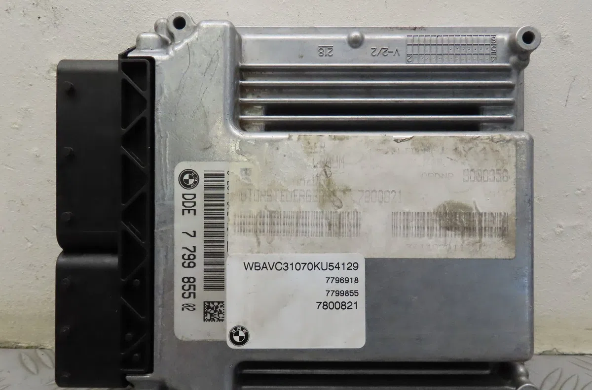 Calculateur moteur Bmw 3 (E90) 320 d (2004-2011) occasion