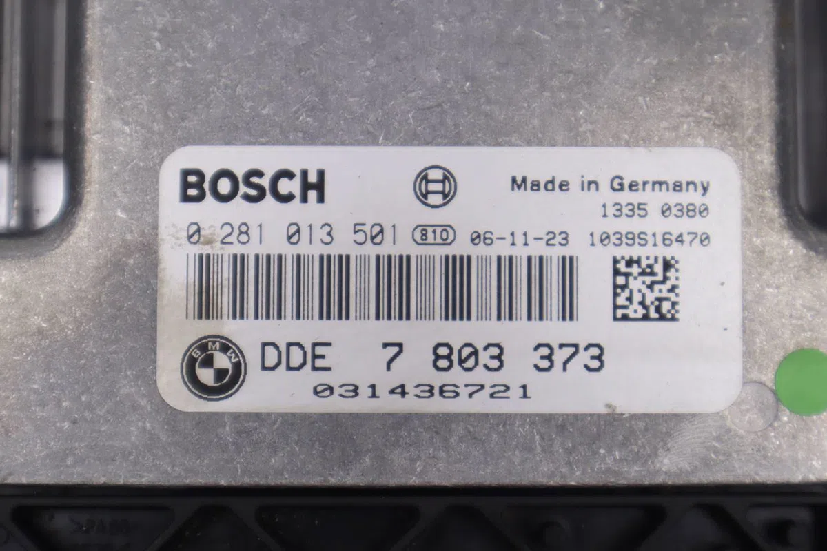 Calculateur moteur Bmw 5 (E60) 520 d (2005-2009) occasion — photo 2