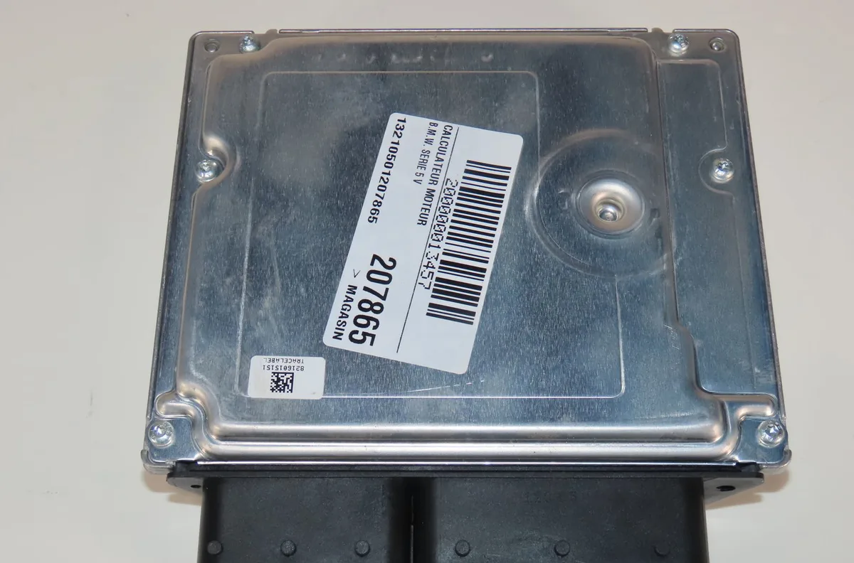 Calculateur moteur Bmw 5 (E60) 520 d (2005-2009) occasion