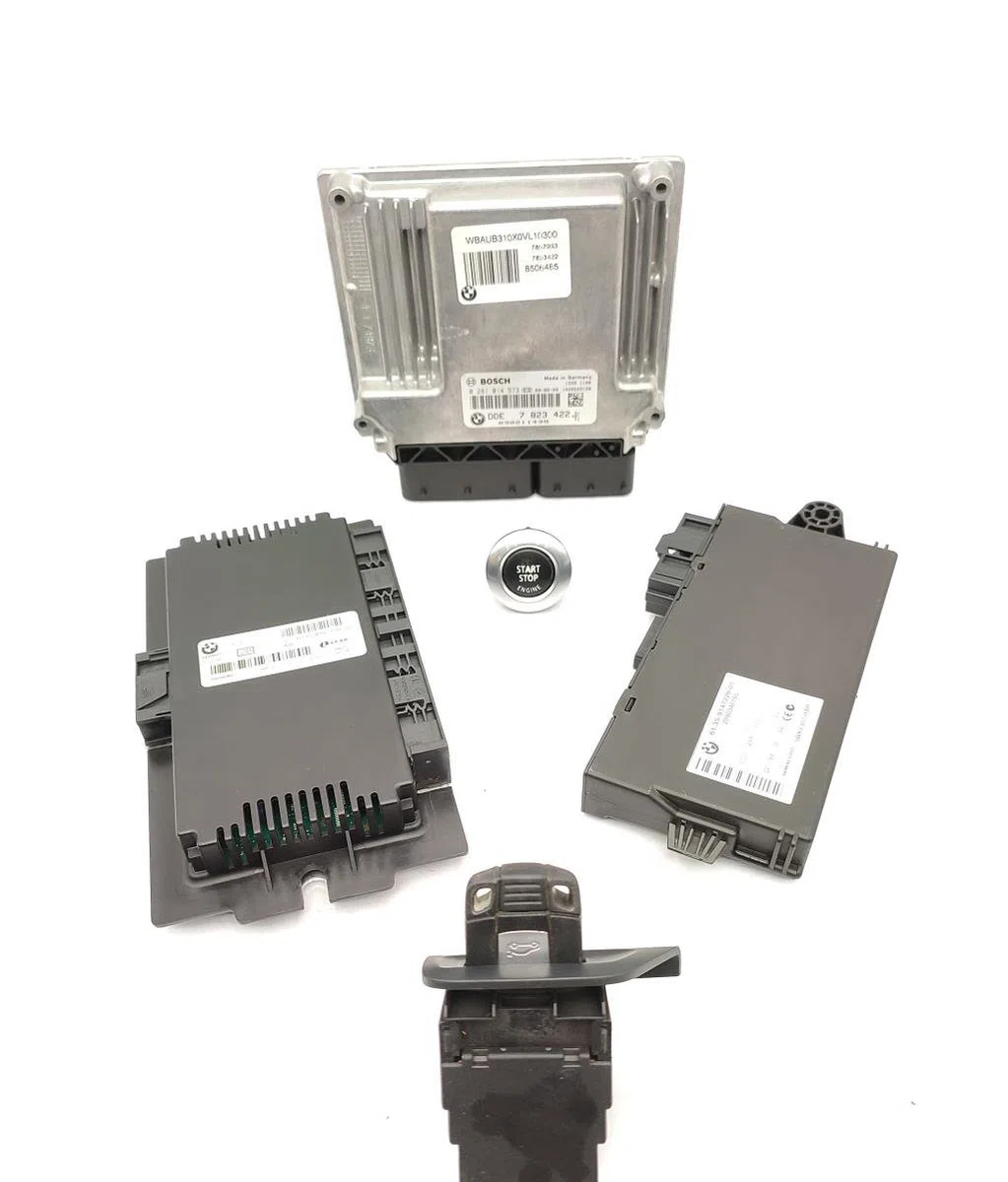 Calculateur moteur BMW SERIE 1 E81 occasion — photo 2