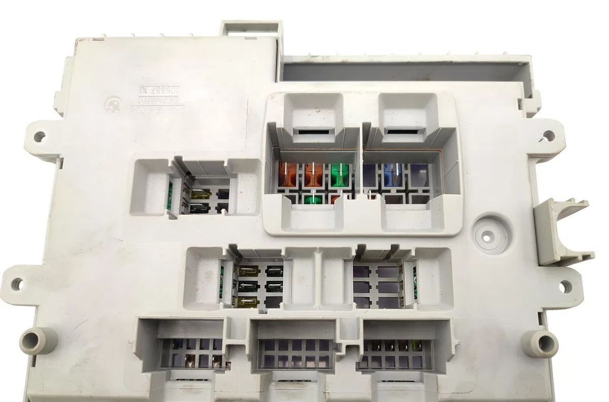 Calculateur moteur BMW SERIE 1 E87 PHASE 1 occasion