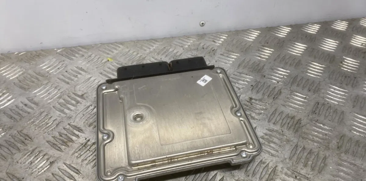 Calculateur moteur BMW SERIE 3 F30 PHASE 1 occasion — photo 4