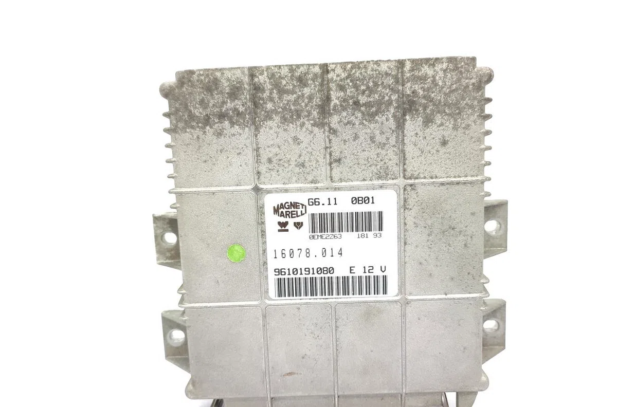 Calculateur moteur CITROEN AX PHASE 2 occasion — photo 3