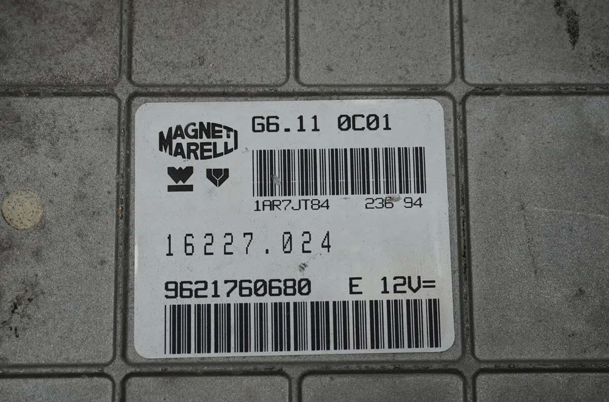 Calculateur moteur Citroën AX (ZA-_) 11 (1986-1994) occasion — photo 2