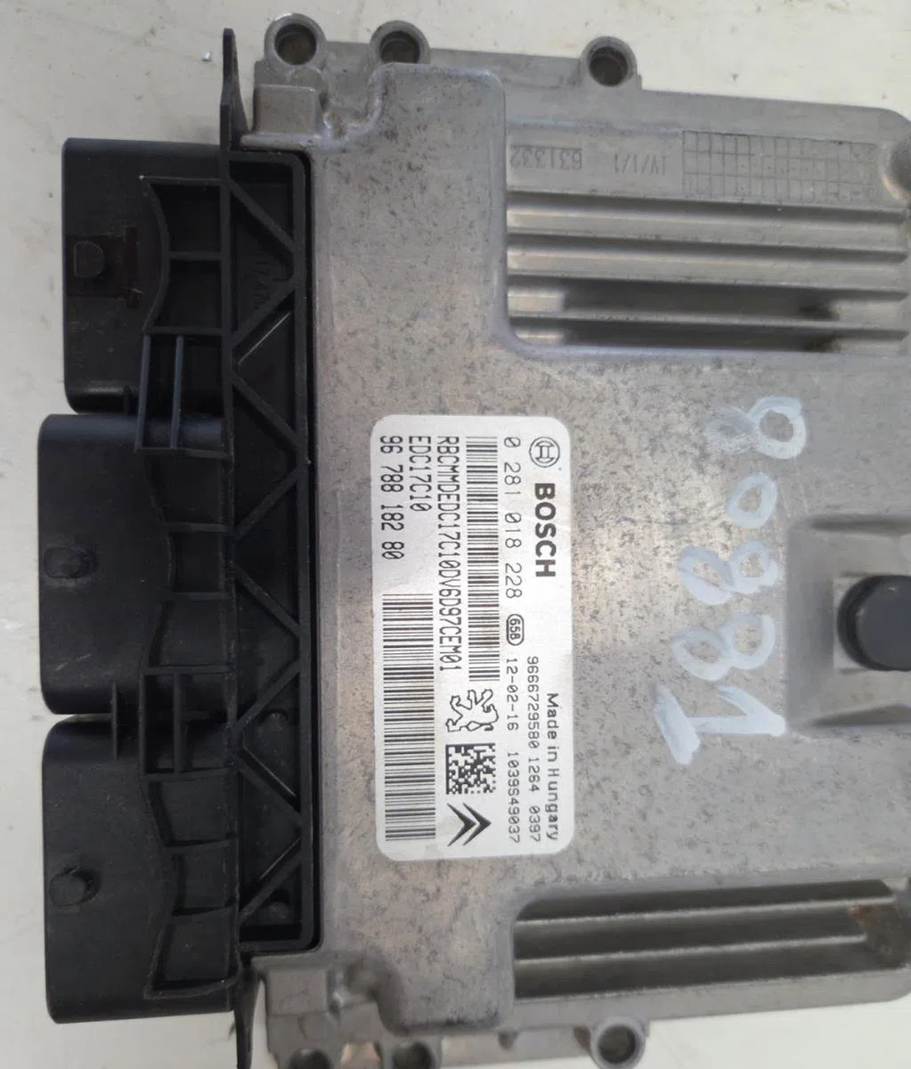 Calculateur moteur CITROEN BERLINGO 2 PHASE 1 occasion — photo 4