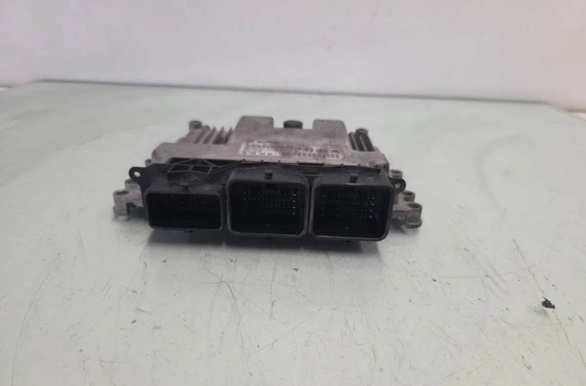 Calculateur moteur CITROEN BERLINGO 2 PHASE 2 occasion — photo 2