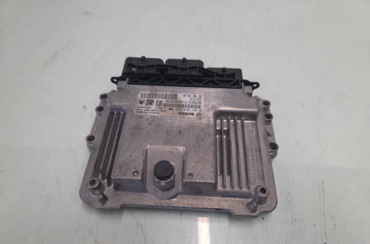 Calculateur moteur CITROEN BERLINGO 2 PHASE 2 occasion — photo 4