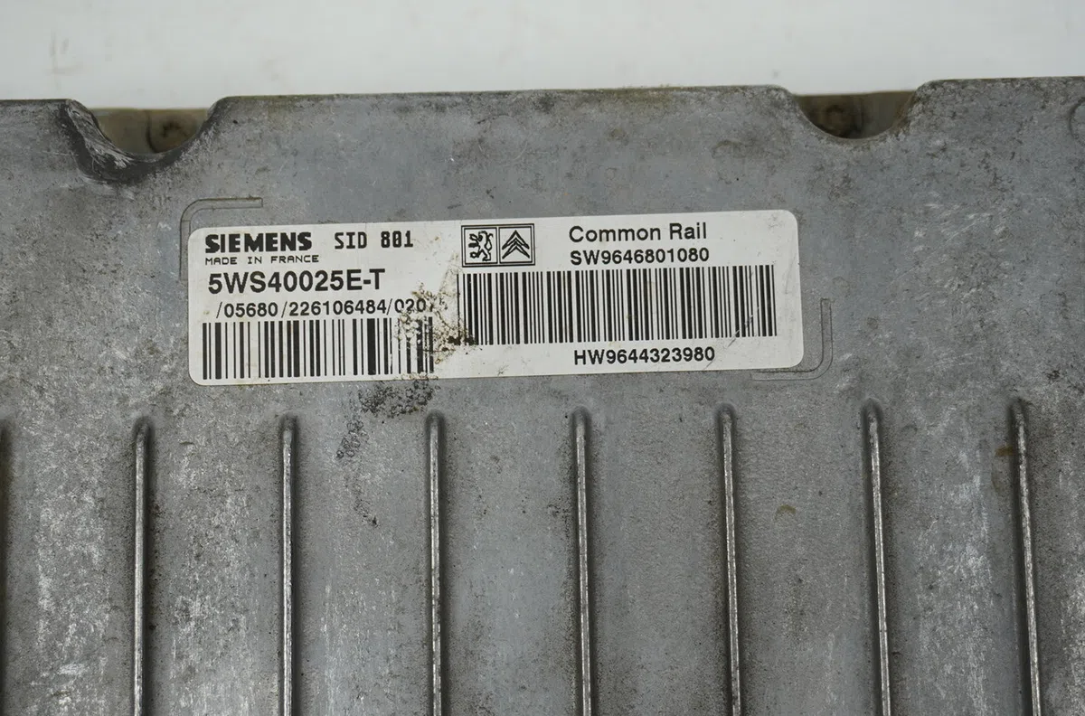 Calculateur moteur Citroen BERLINGO - BERLINGO FIRST Monospace (MF_, GJK_, GFK_) 2.0 hdi 90 (mfrhy) (1999-2005) occasion — photo 3