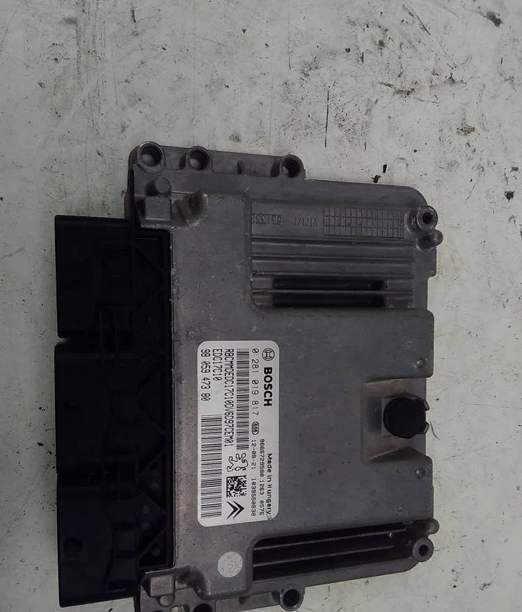 Calculateur moteur CITROEN BERLINGO II 2012 occasion