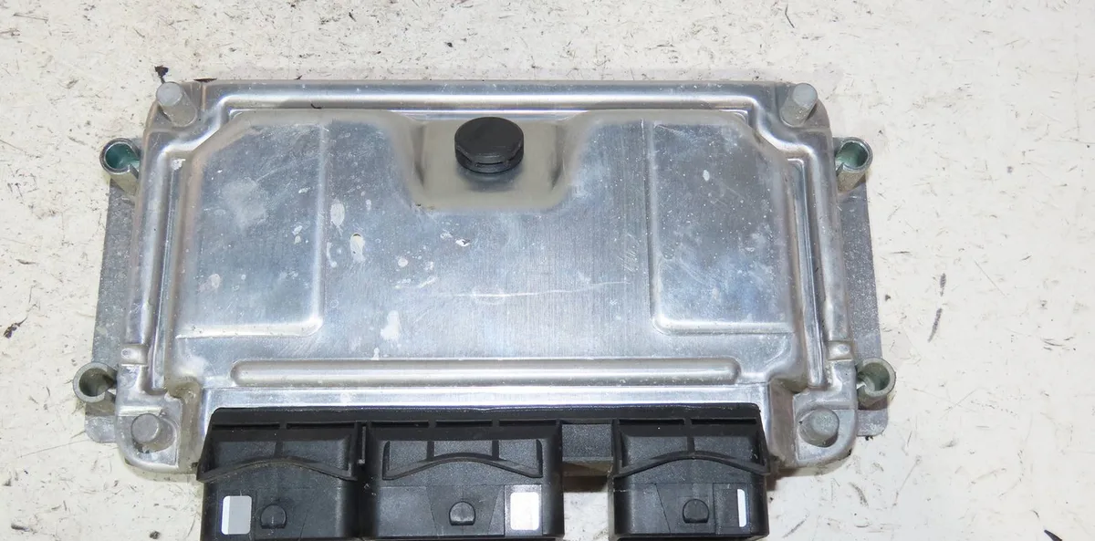 Calculateur moteur Citroën C2 (JM_) 1.6 (2003-2010) occasion
