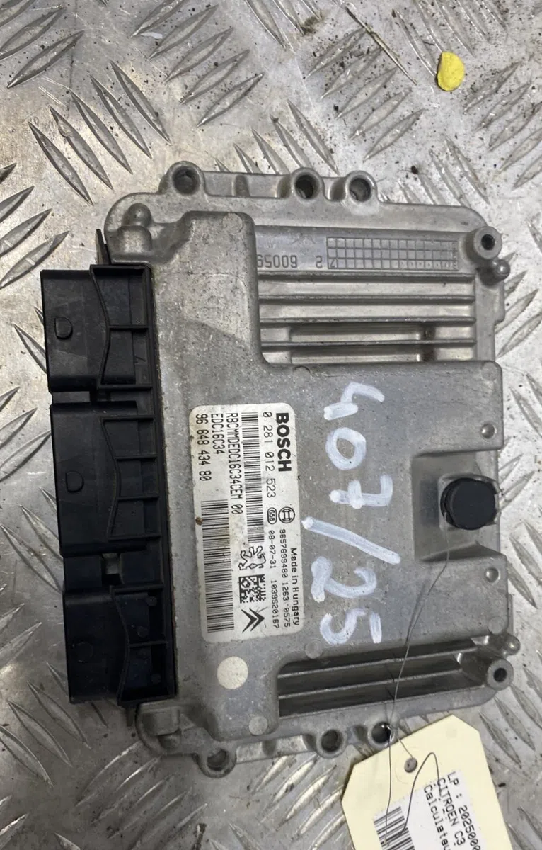 Calculateur moteur CITROEN C3 1 PHASE 2 occasion — photo 3