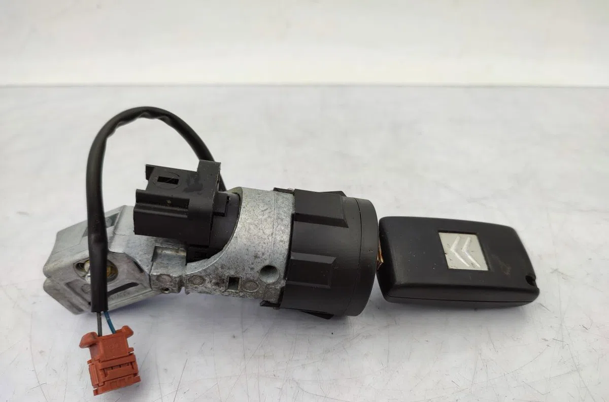 Calculateur moteur CITROEN C3 1 PHASE 2 occasion — photo 2