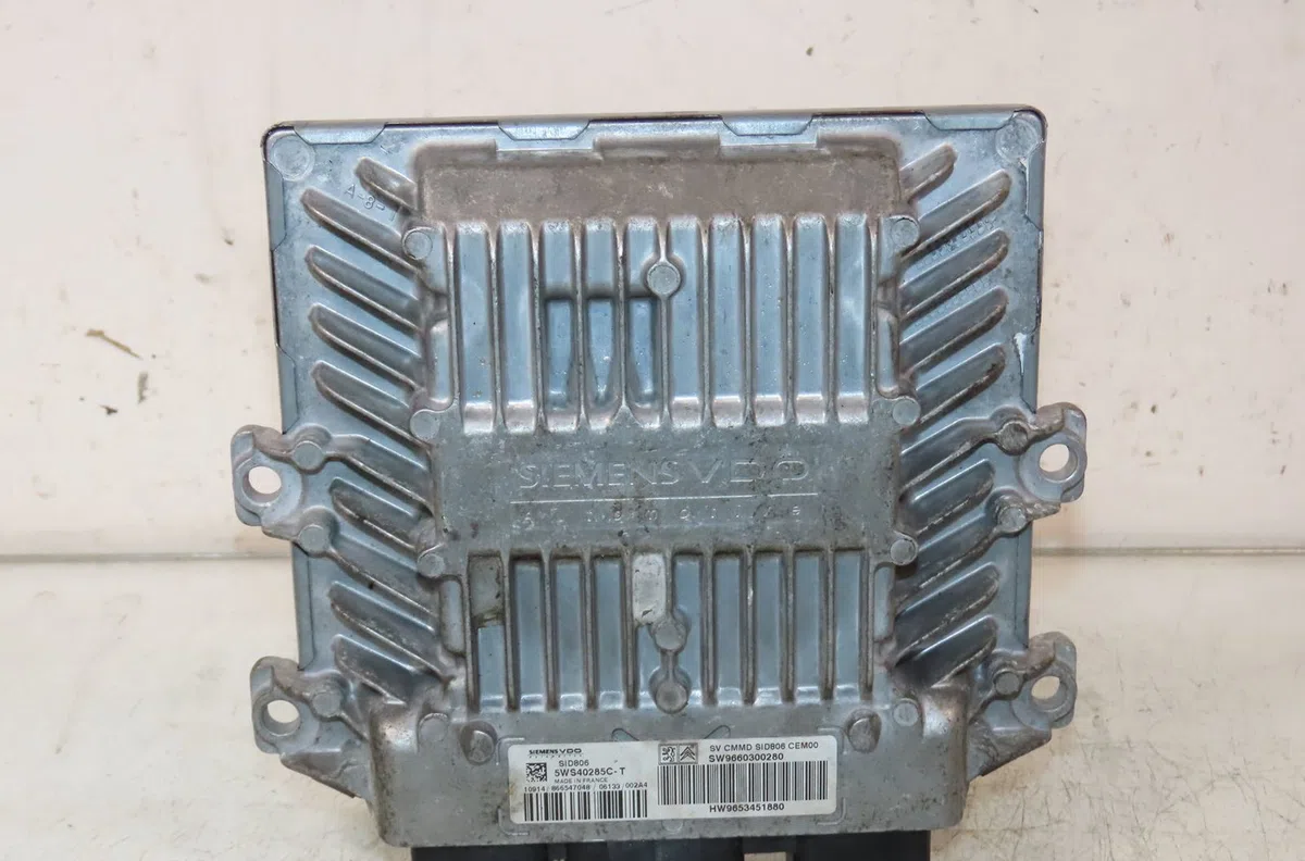 Calculateur moteur CITROEN C3 2006 occasion