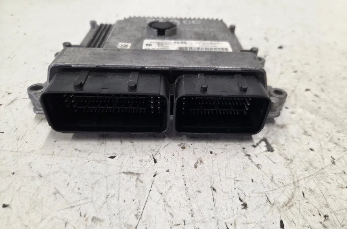 Calculateur moteur CITROEN C3 3 PHASE 1 occasion — photo 2