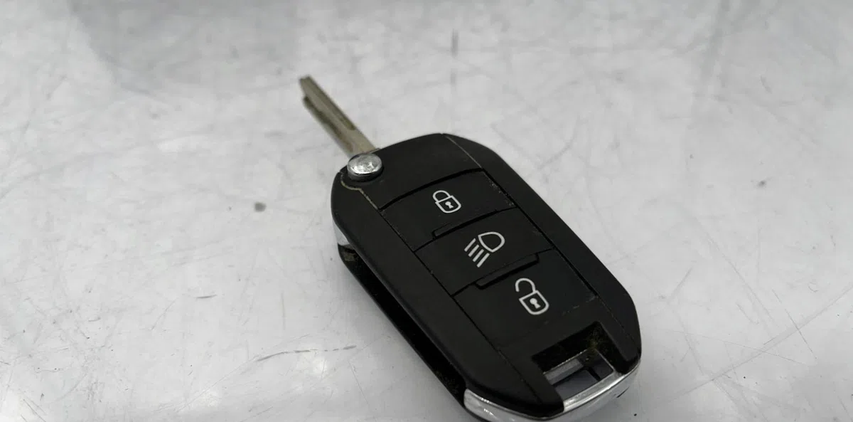 Calculateur moteur CITROEN C3 3 PHASE 2 occasion — photo 4