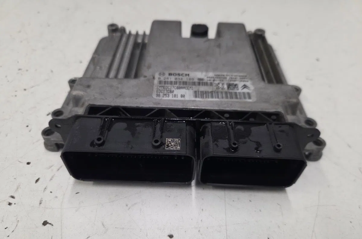 Calculateur moteur CITROEN C3 AIRCROSS 1 PHASE 1 occasion