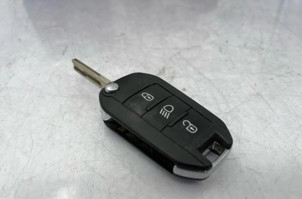 Calculateur moteur CITROEN C3 AIRCROSS PHASE 1 occasion — photo 3