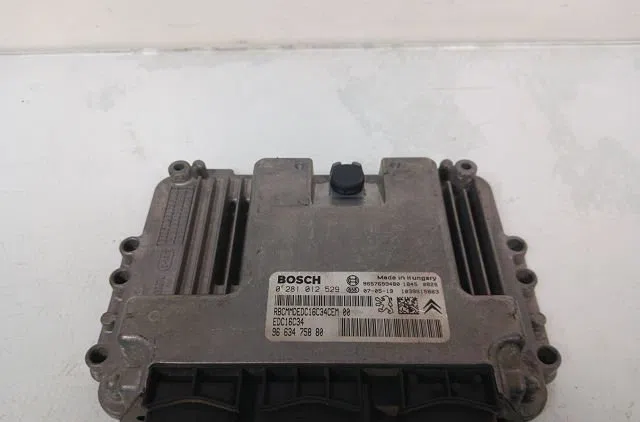 Calculateur moteur Citroën C3 I (FC_, FN_) 1.4 hdi (2003-2011) 5 portes occasion