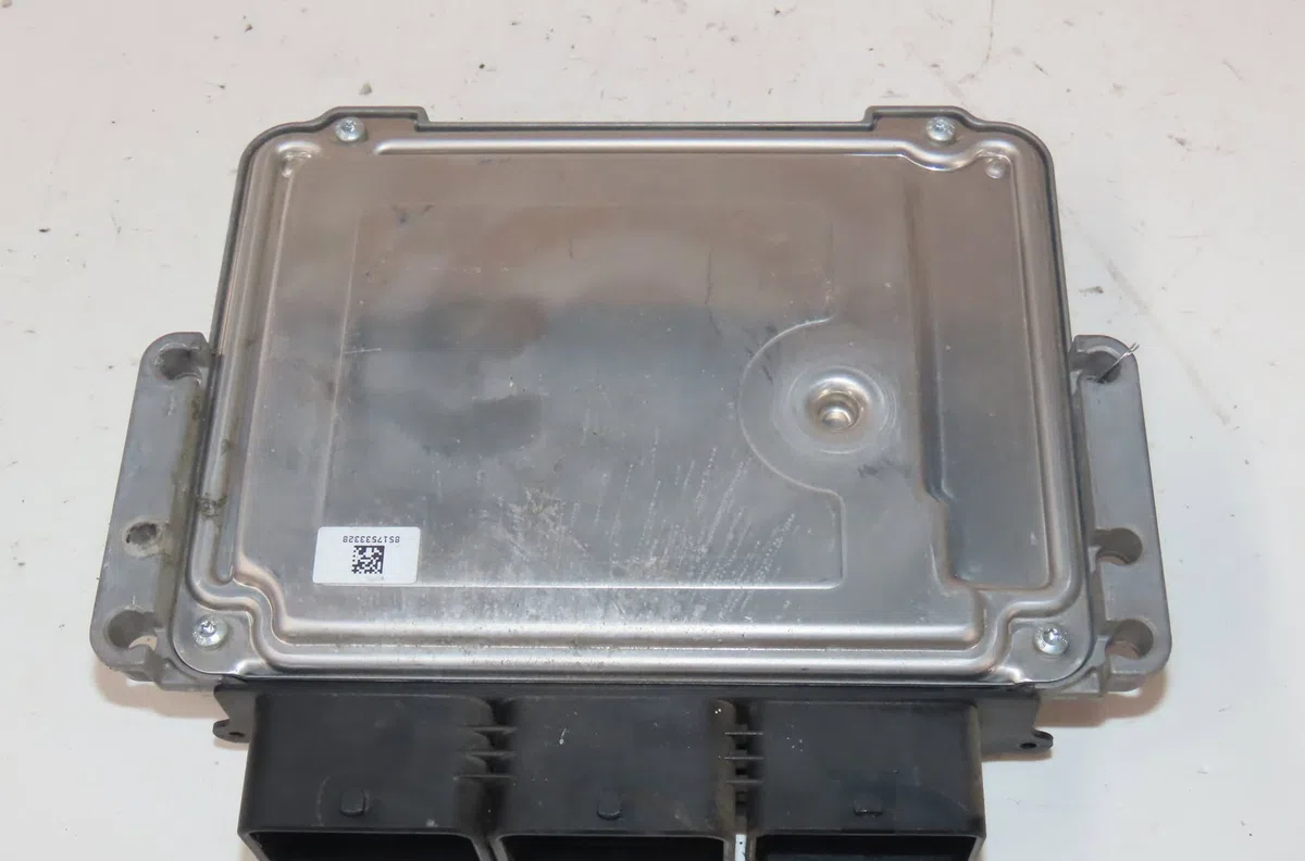 Calculateur moteur Citroen C3 II (SC_) 1.4 hdi 70 (sc8hzc, sc8hr0, sc8hp4) (2009) 5 portes occasion — photo 3