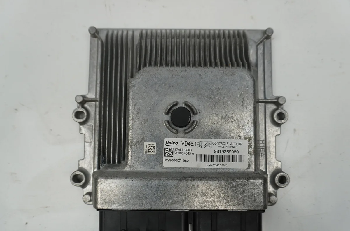 Calculateur moteur Citroen C3 III (SX) 1.2 thp 110 (2016) occasion