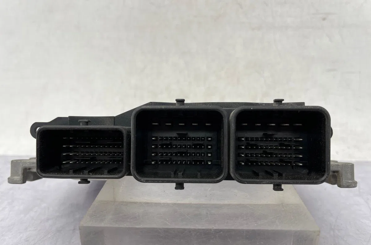 Calculateur moteur CITROEN C3 PICASSO PHASE 1 occasion — photo 3
