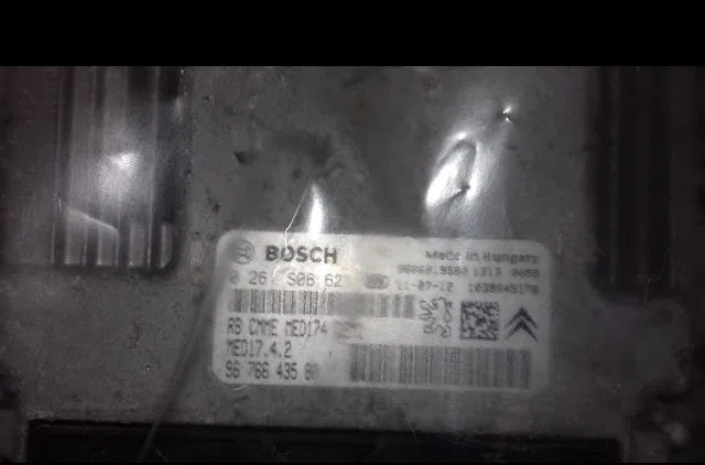 Calculateur moteur Citroen C4 GRAND PICASSO I (UA_) 1.6 thp 155 (2010-2013) occasion — photo 2